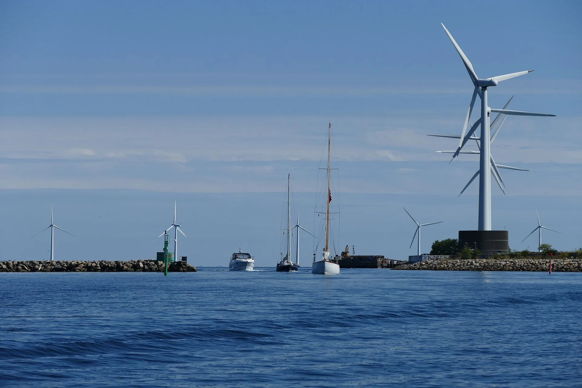 Revolution Wind Installs Final Turbine: 704 MW US Offshore Wind Farm Nears Full Power