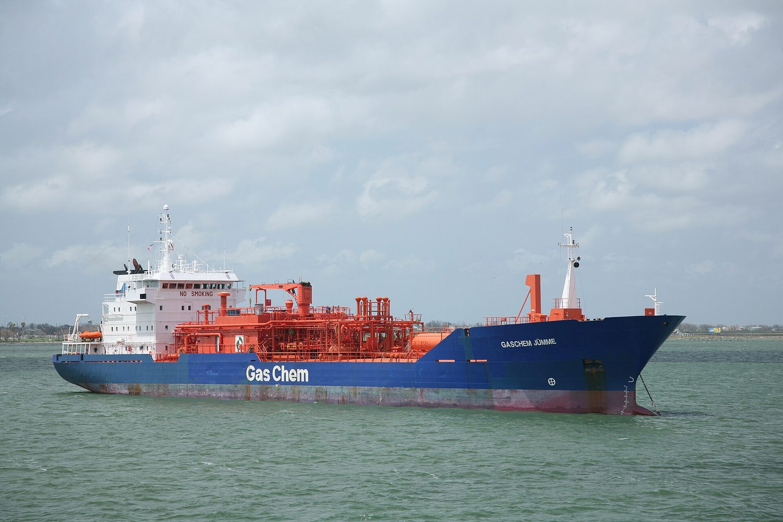 Gas carrier ship transporting liquefied gas across the sea