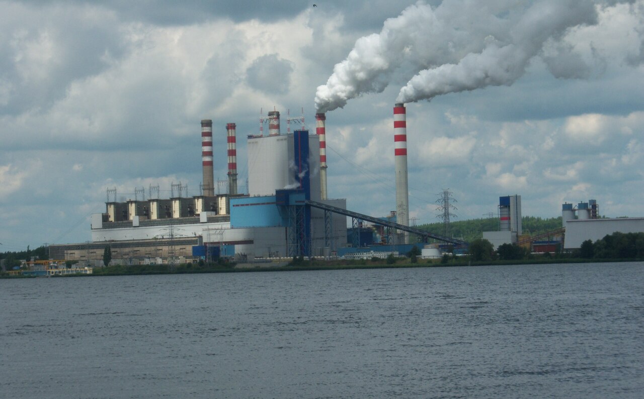 Another view of the Pątnów lignite power plant complex in central Poland